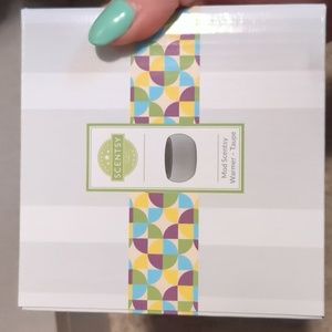 Mod scentsy warmer in taupe